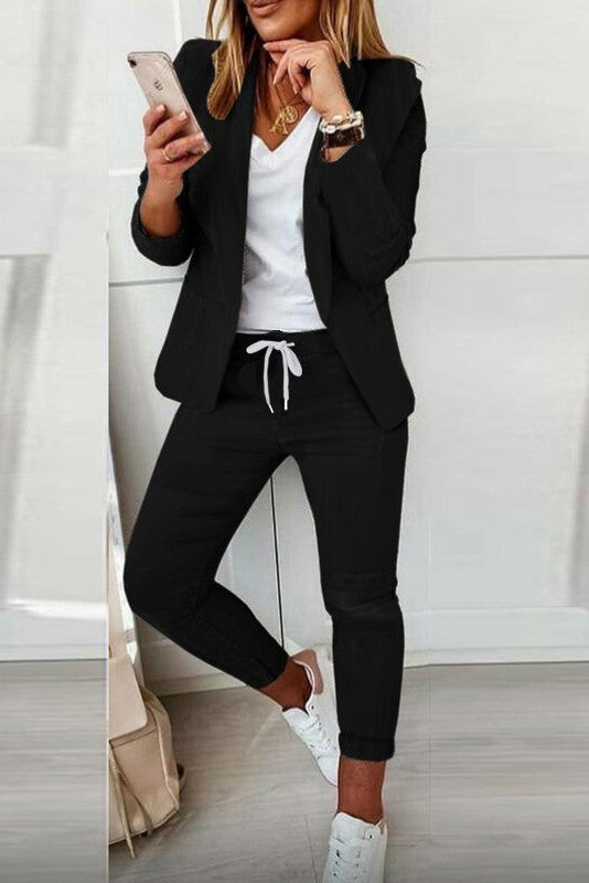 Elegant one-color trouser suit Estrena, black