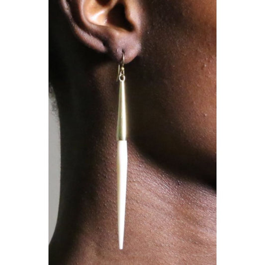 Pendientes colgantes con pluma con tapa