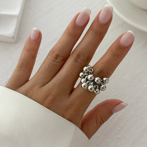 Anillo de bola pequeña CCB con diseño creativo de IngeSight.Z para mujeres y hombres. Tendencia.
