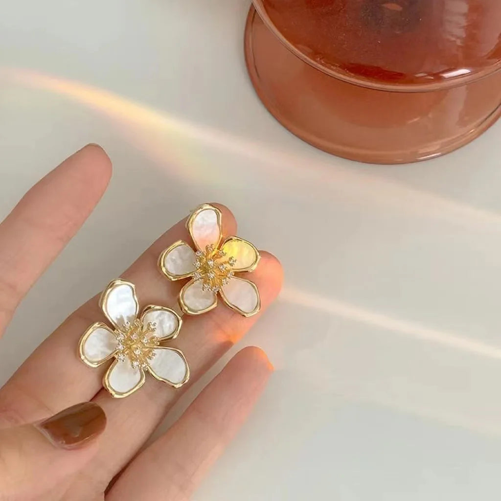 Pendientes de flores con nuevos temperamentos ZAKOL para mujeres y niñas, estilo coreano dulce.