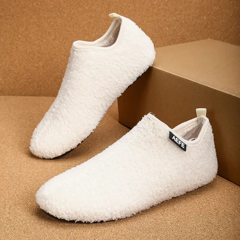 Color: Red, Shoe Size: 40, Ships From: CHINA - Winter Fashion Men Slippers Plush Male Home Cotton Shoes Warm Anti-slip Men's Casual Shoes Flexible Solid Flats 39-47 Slip On