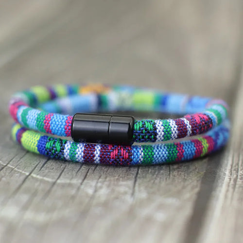 Pulsera de cuerda Bohemia para hombre, nueva, con diseño de pulseras magnéticas para atraer aventuras.