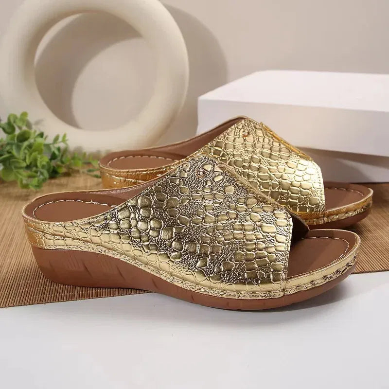 Color: Silver, Shoe Size: 41 - Women Gold Wedge Slippers New Summer Woman Crocodile Print Platform Sandals Female PU Leather Non Slip Beach Slides