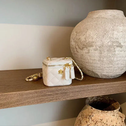 Color: Beige - New Fashion  Children's Bag Girl Baby Lingge Chain Bag Girl Crossbody Bag Handbag Bags For Girls  Free Shipping  Kids Bag