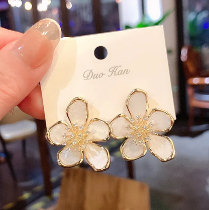 Pendientes de flores con nuevos temperamentos ZAKOL para mujeres y niñas, estilo coreano dulce. 