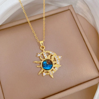 Collar ligero de lujo con forma de estrella de acero y titanio para mujer, color dorado 