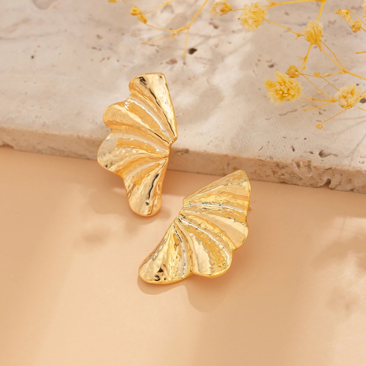 Ingemark Minimalist Tiny Maple Leaf Stud Earrings Trend 2024 for Women