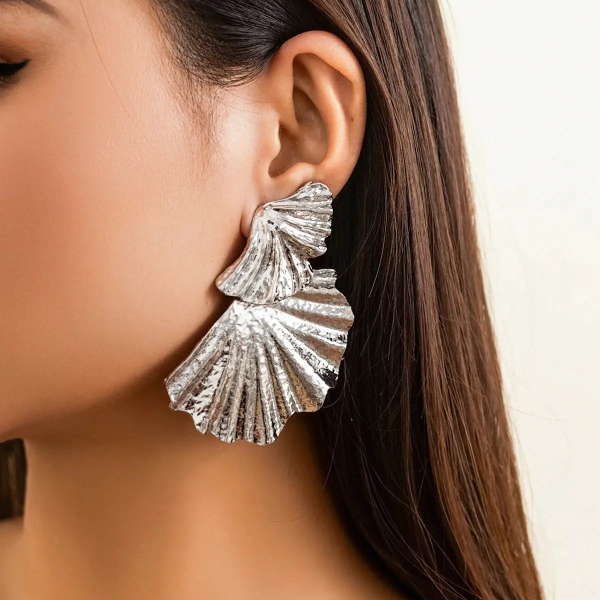 Trendy Classic Ginkgo Leaf Pendant Earrings for Women Exaggerate