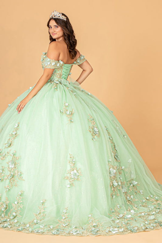 Vestido de quinceañera de malla con escote corazón y apliques de flores en 3D 