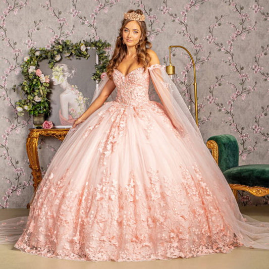 Vestido de quinceañera con apliques de mariposa en 3D y purpurina con capa larga de malla 