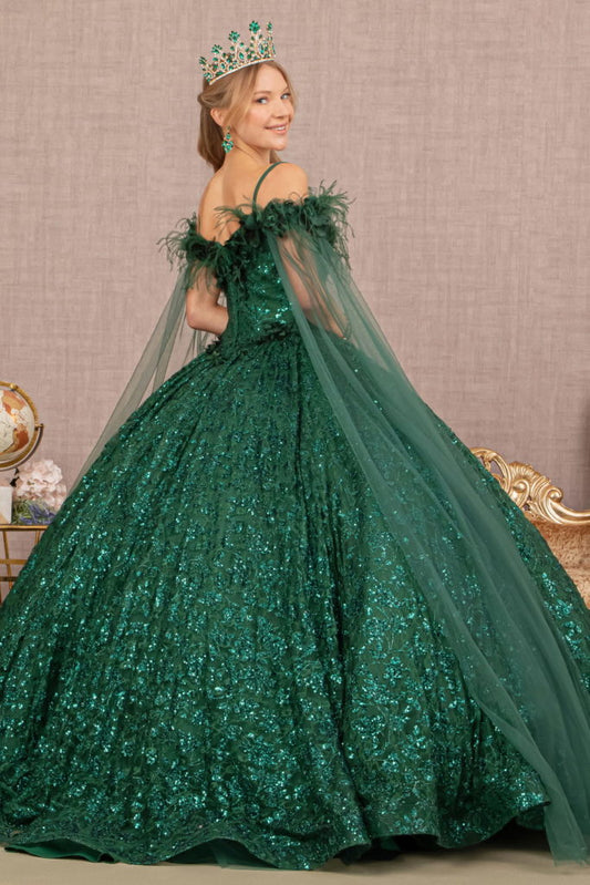 Vestido de quinceañera con encaje de lentejuelas y plumas con capa de malla lateral desmontable 